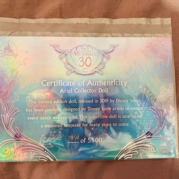Disney Store - Little Mermaid 30th Anniversary Limited Edition 17" Ariel Doll - Picture 4 of 4